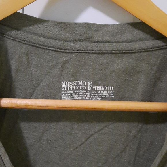 FREE!! If you buy another listing from my closet!! - Picture 3 of 4